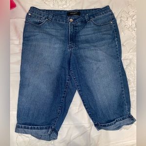 Nine West Cuffed Capris Women’s Size 14